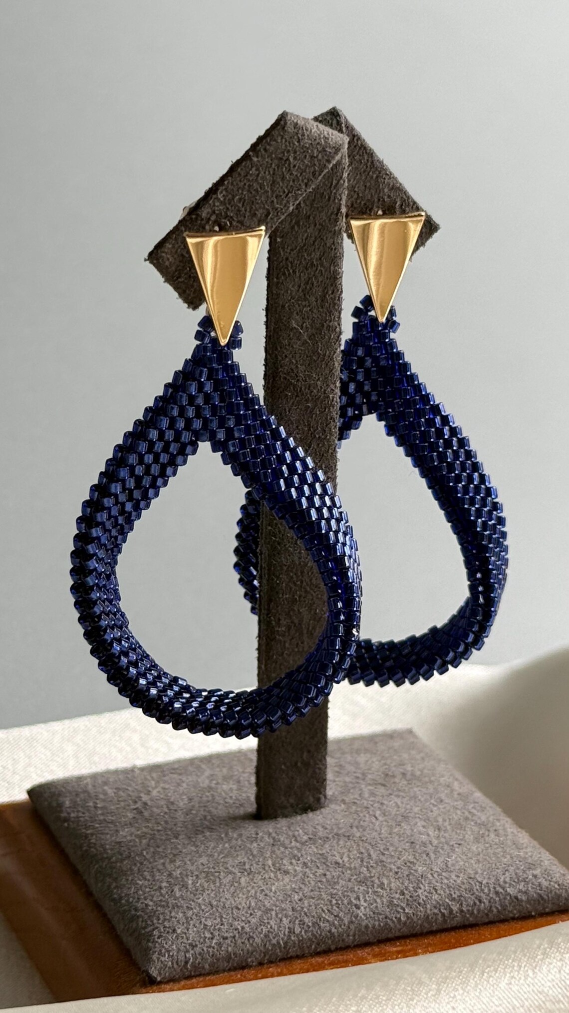 Boucles d’oreilles élégantes – couleur marine