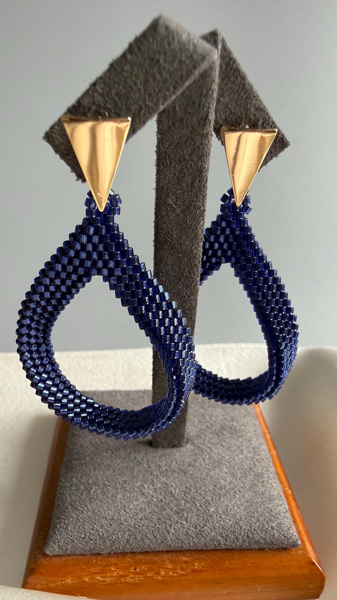 Boucles d’oreilles élégantes – couleur marine – Image 2